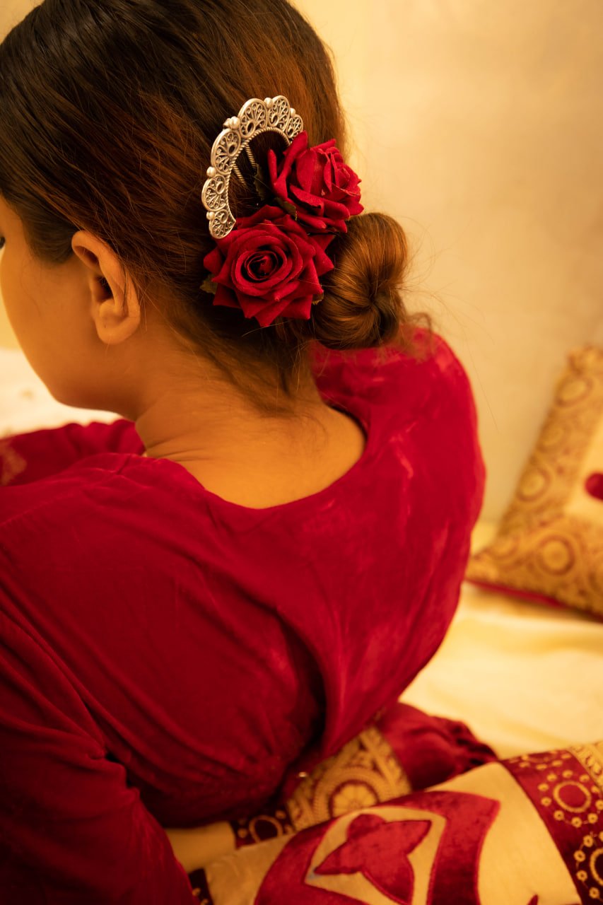 Qurbat Carved Statement Juda Pin