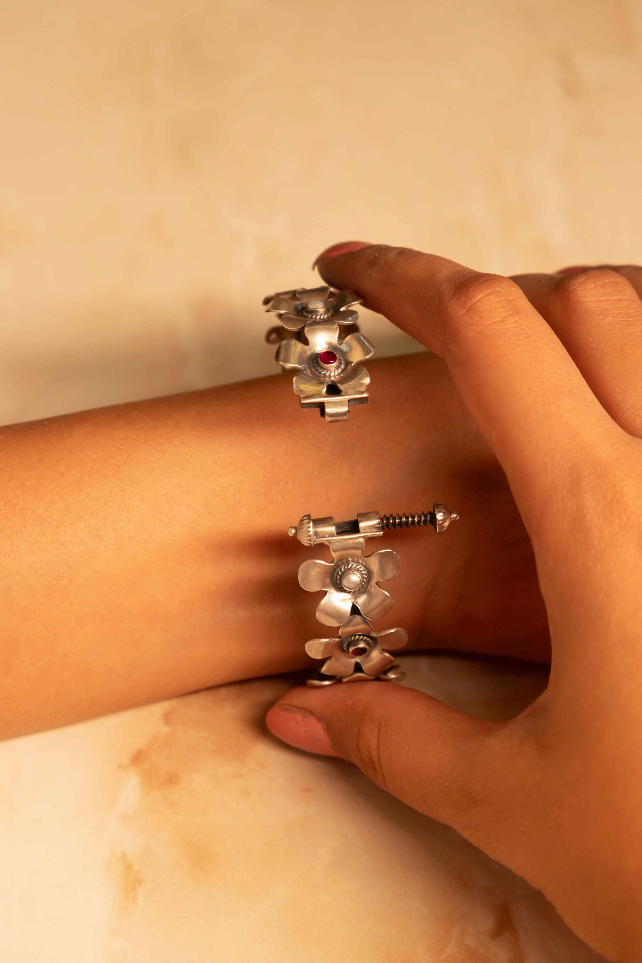 Qurbat Flower Sequence Statement Kada