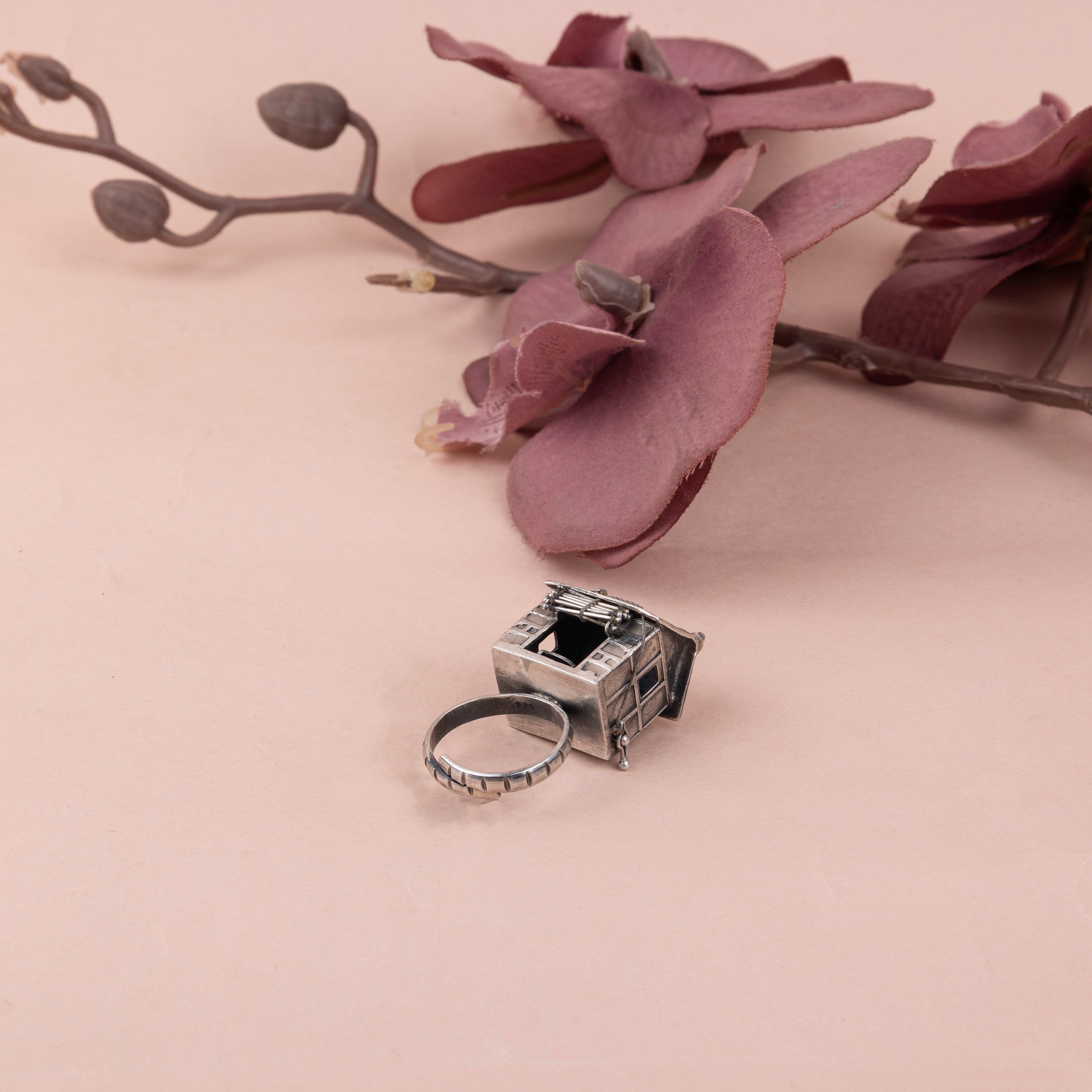 Qurbat Statement Vintage Inspired Hut Ring