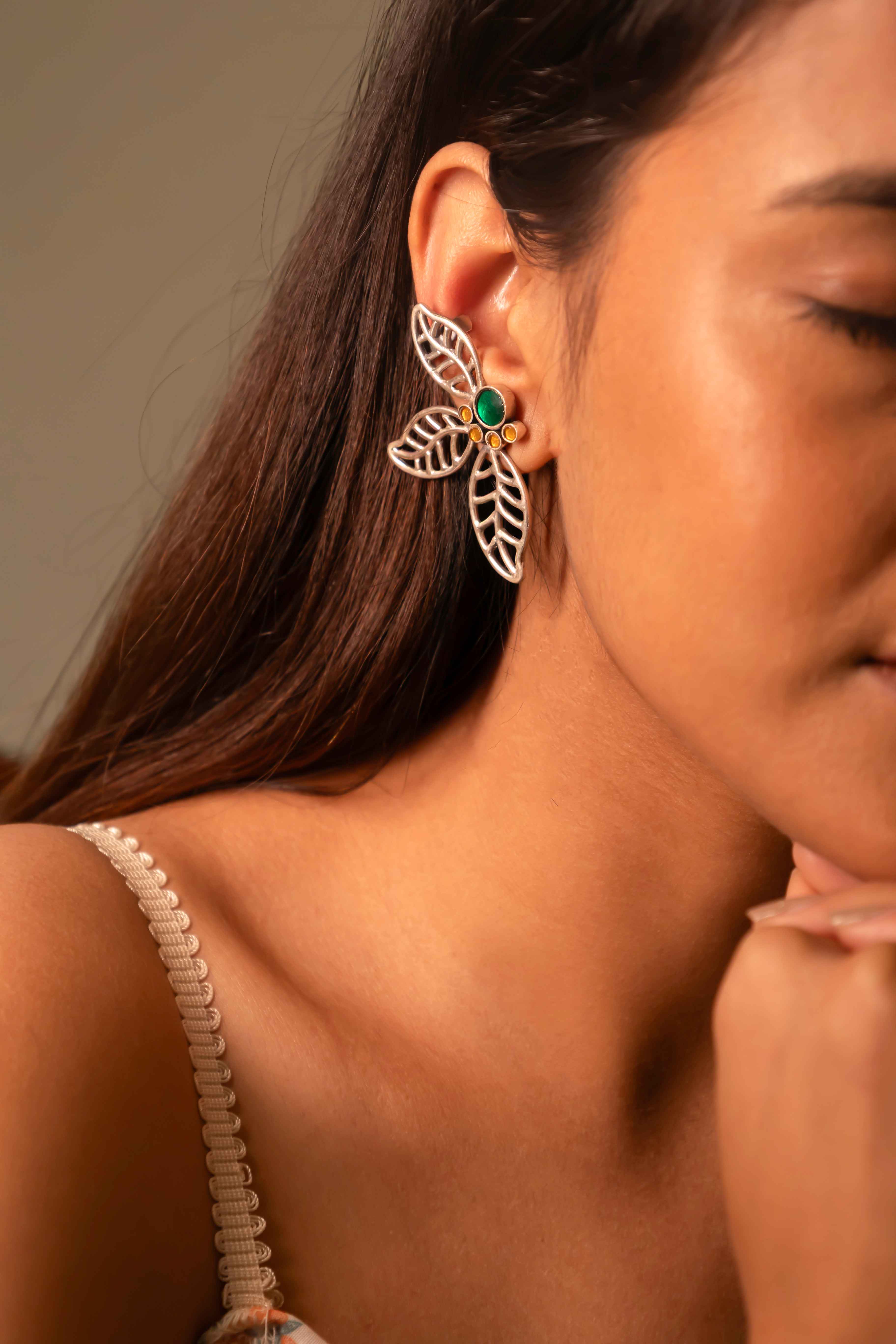 Qurbat Tri Leaf Statement Earclip