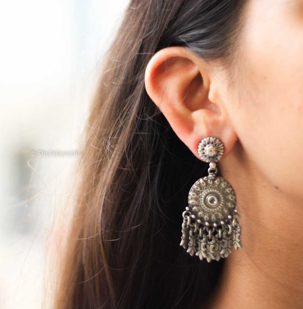 Mizoya Carved Danglers