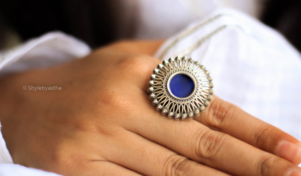 Dulari Classic Handpainted Ring