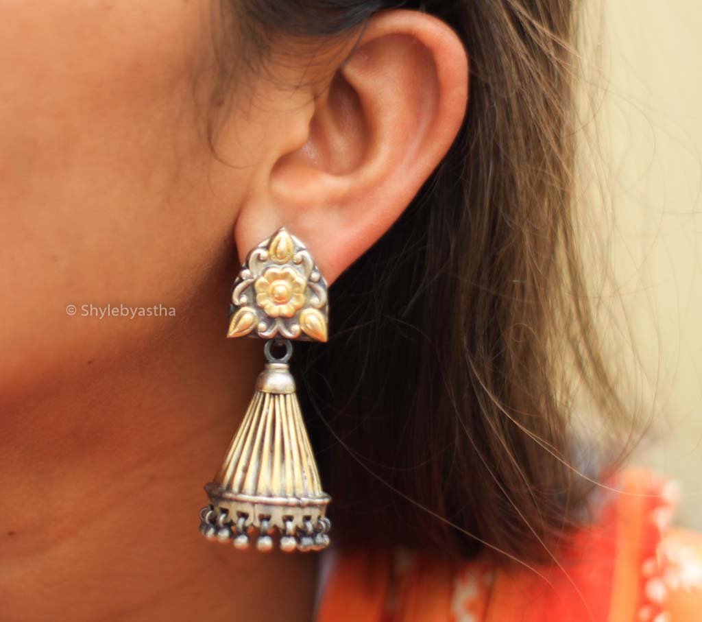 Anvaya Dual Tone Conical Jaipuri Jhumka