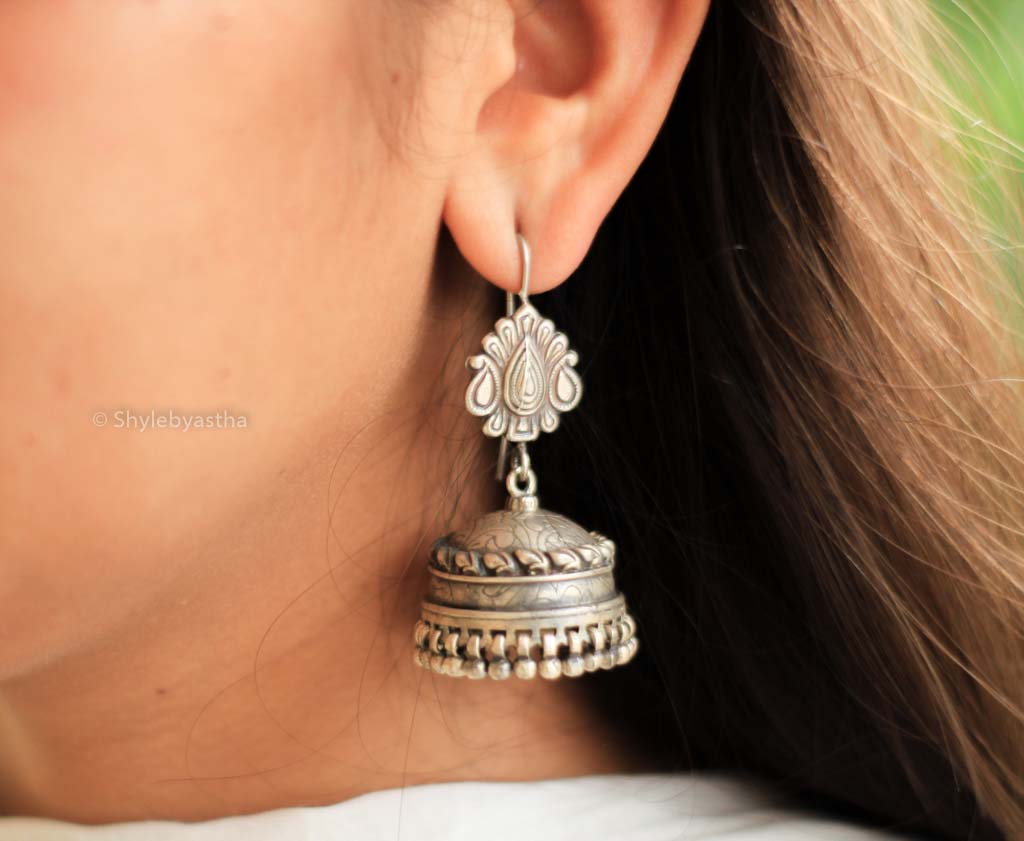 Dulari Classic Fish Hook Jhumka