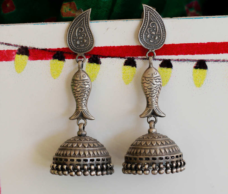 Dulari Intricate Matsaya Jhumka white bg