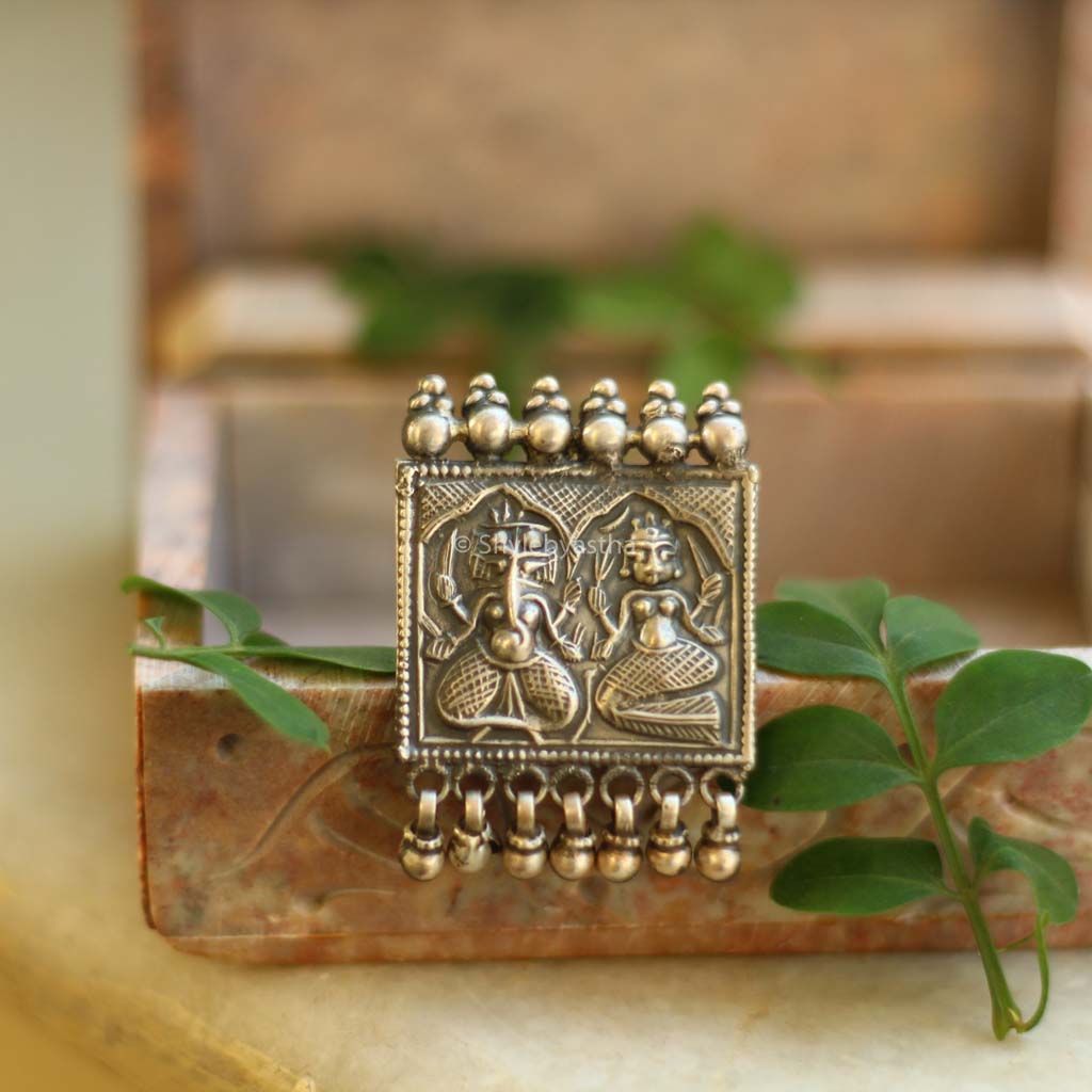 Moh Ganesha Durga Embossed Deity Ring