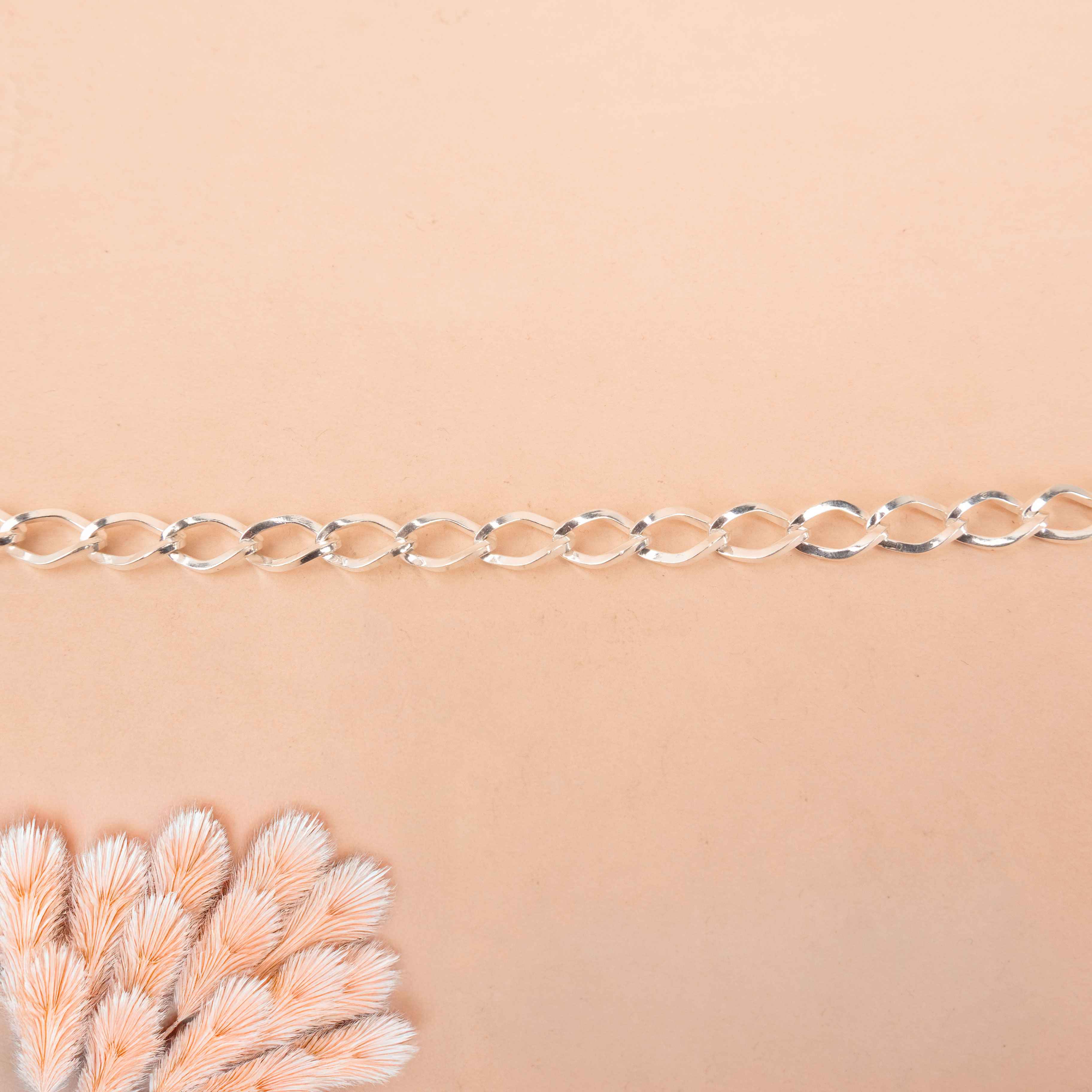 Sutra Oval Link Men Bracelet