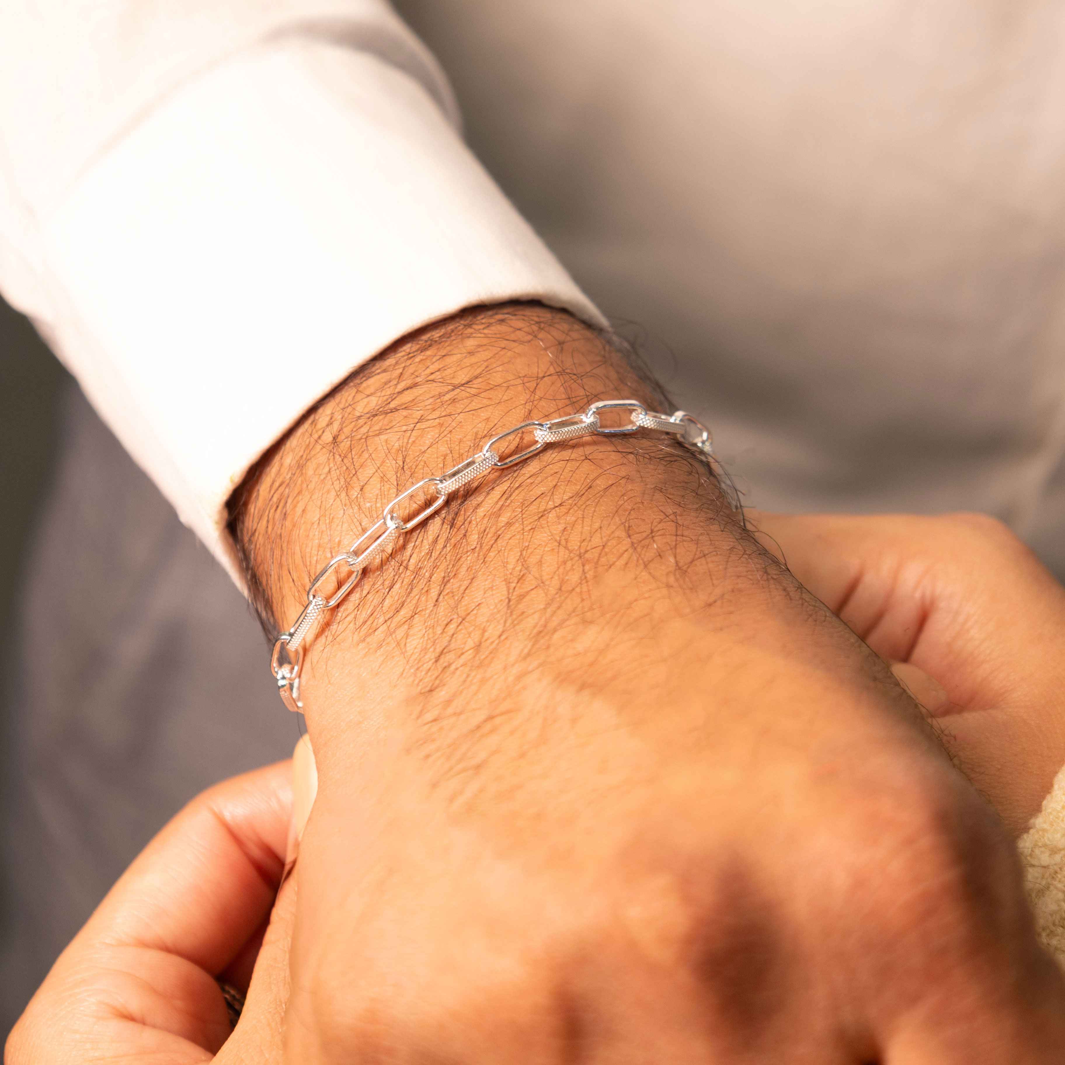 Sutra Textured Link Men Bracelet