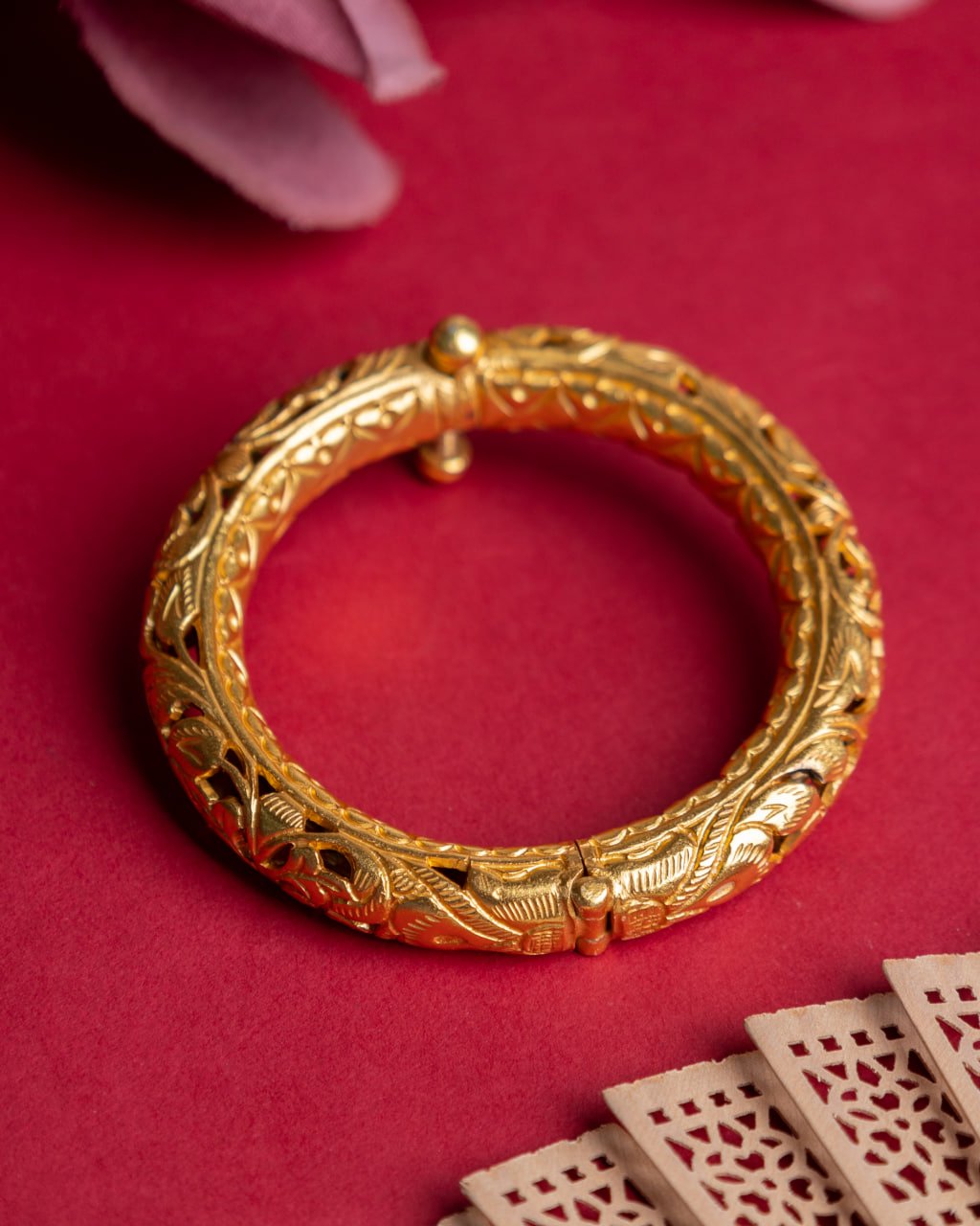 Tattva Gold Tone Chitai Timeless Kada