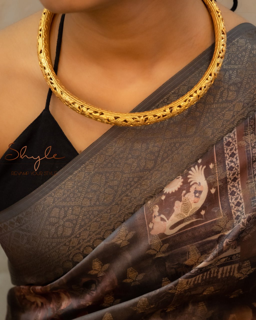 Tattva Chitai Flora Gold Carved Hasli