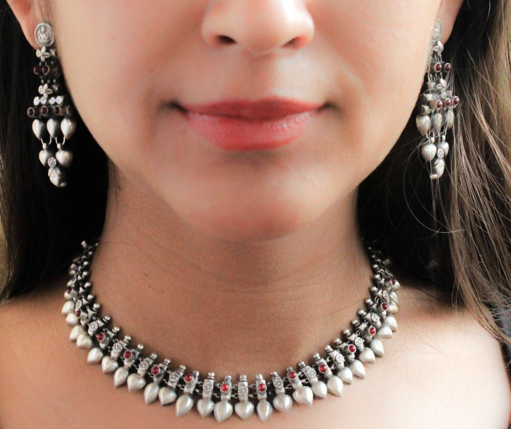 Tattva Classic Neclace and Earrings Set