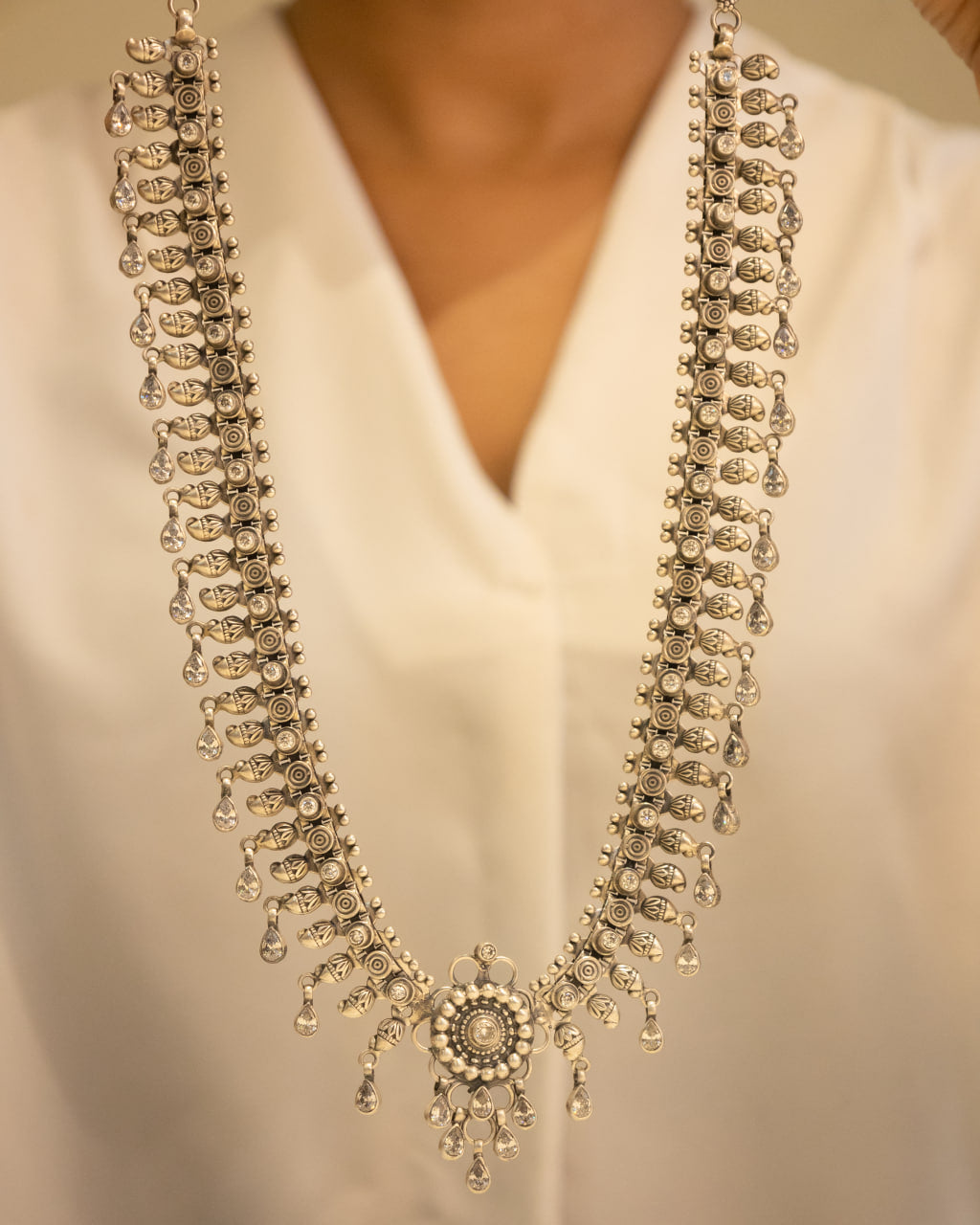 Tattva Jadau Statement Necklace Set