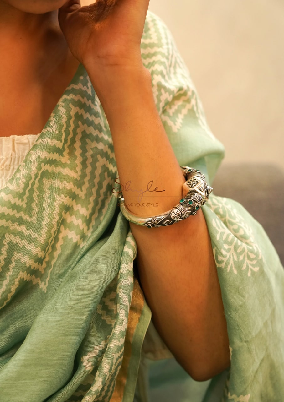 Tattva Vintage Inspired Jadau Classic Kada