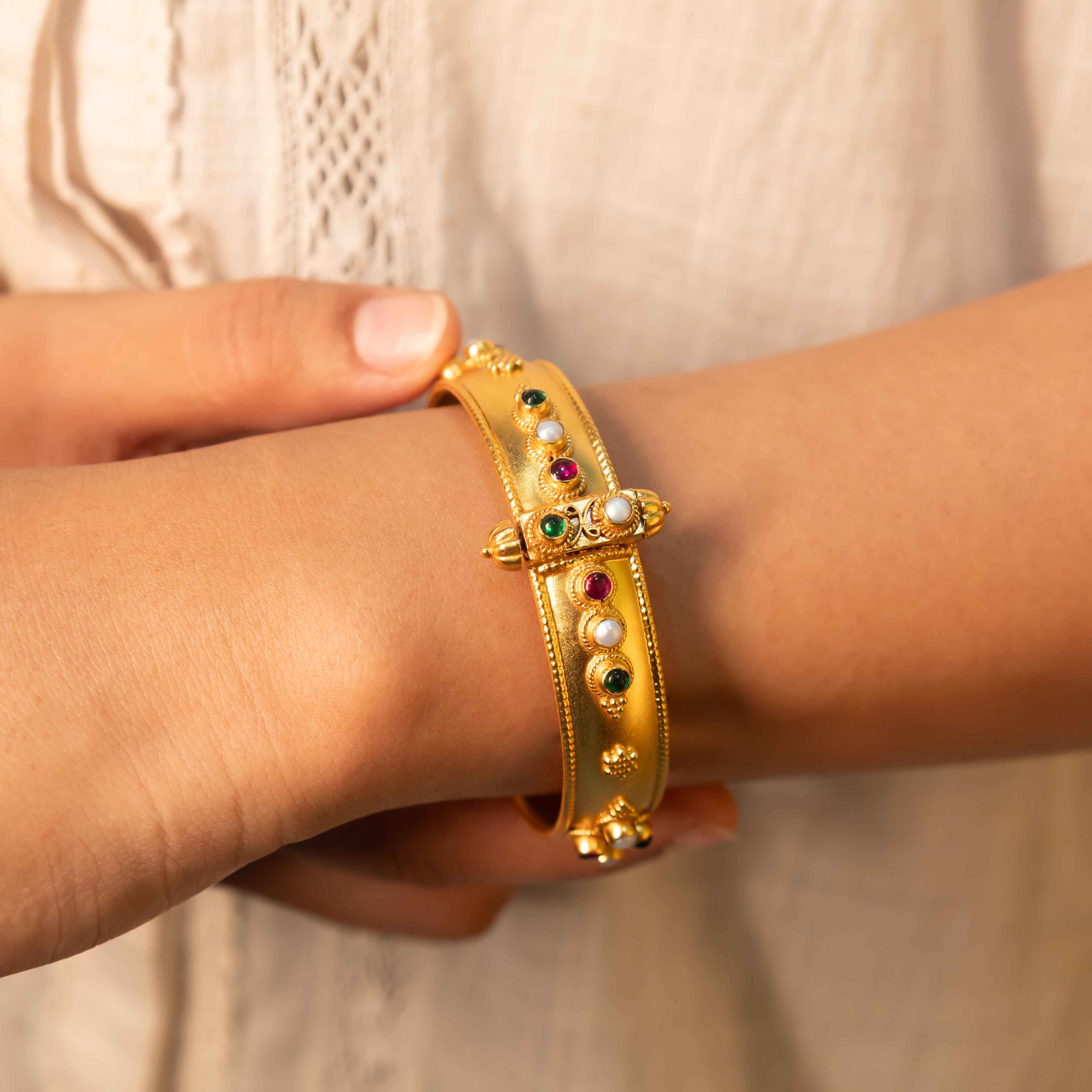 Tattva Vintage Inspired Sadabahaar Kada