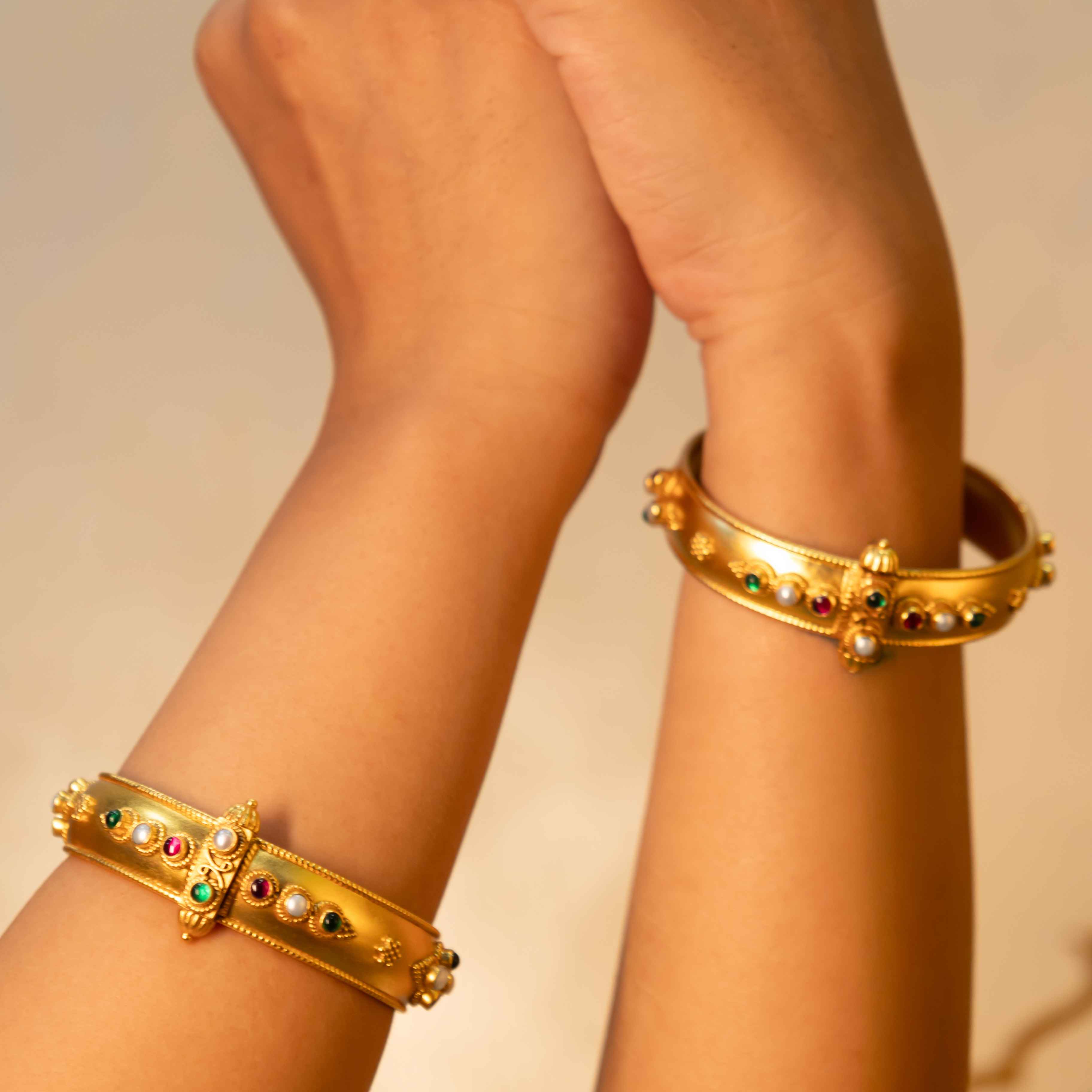Tattva Vintage Inspired Sadabahaar Kada