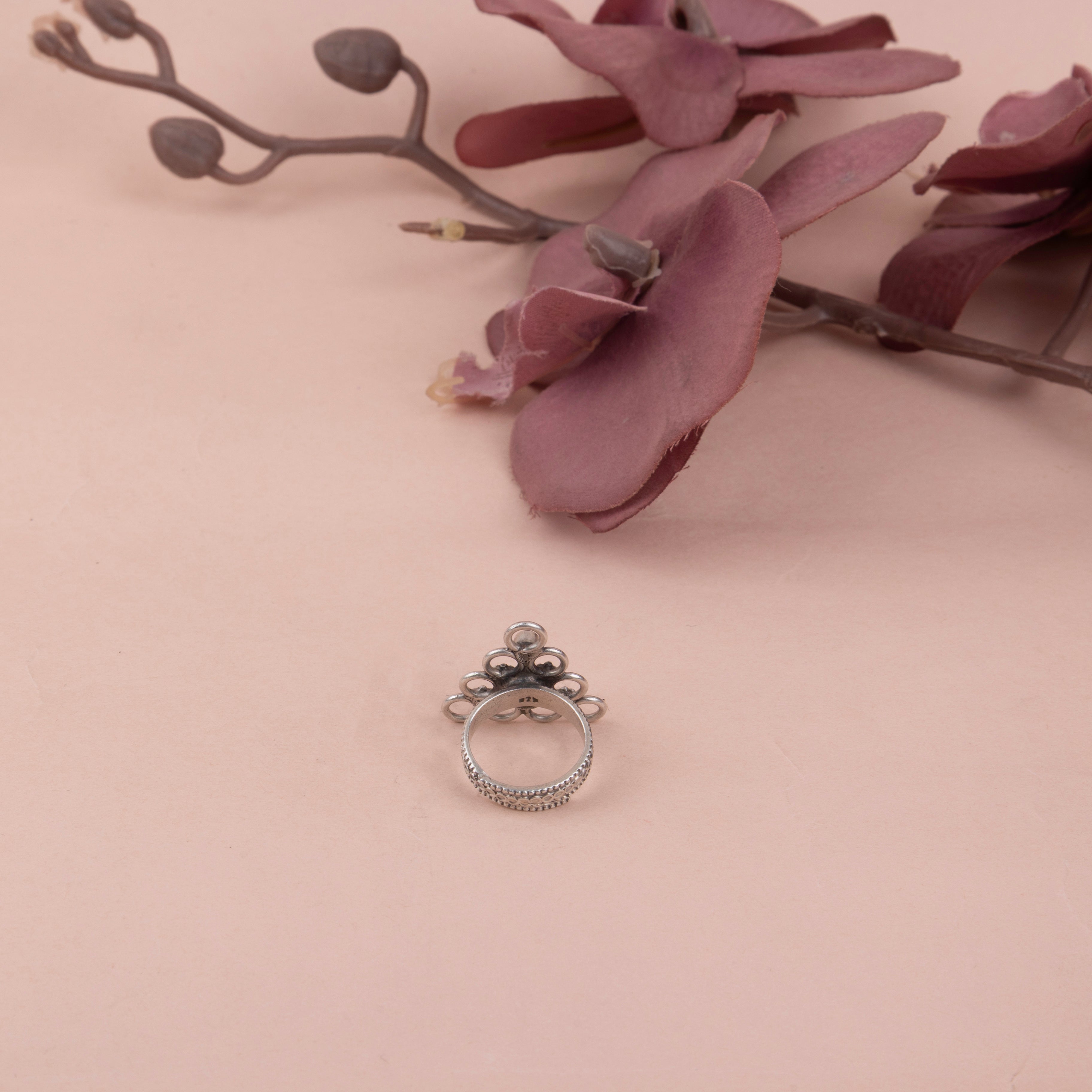 Tattva Intricate Triangle Jali Ring