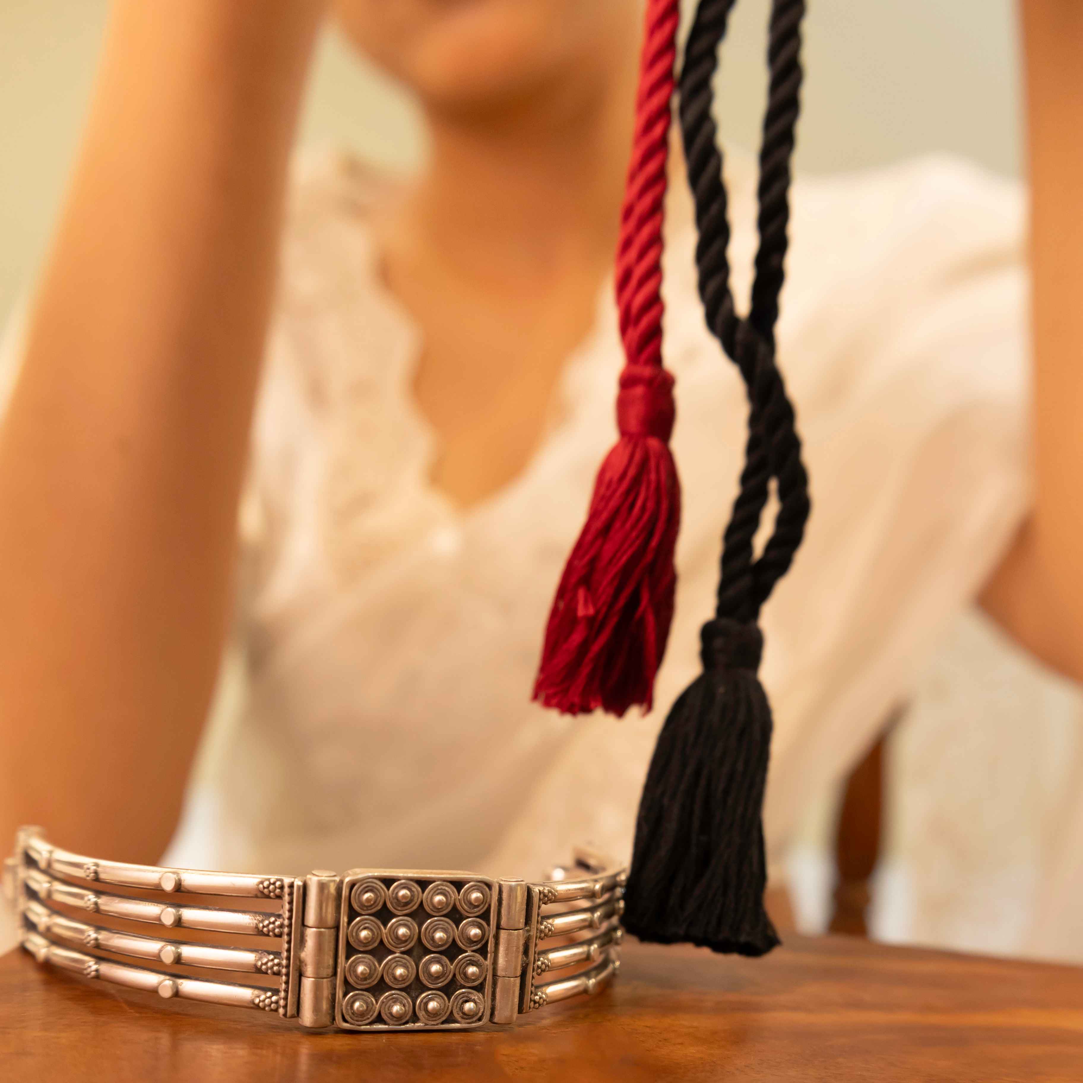 Tattva Vintage Inspired Classic Line Sequence Choker