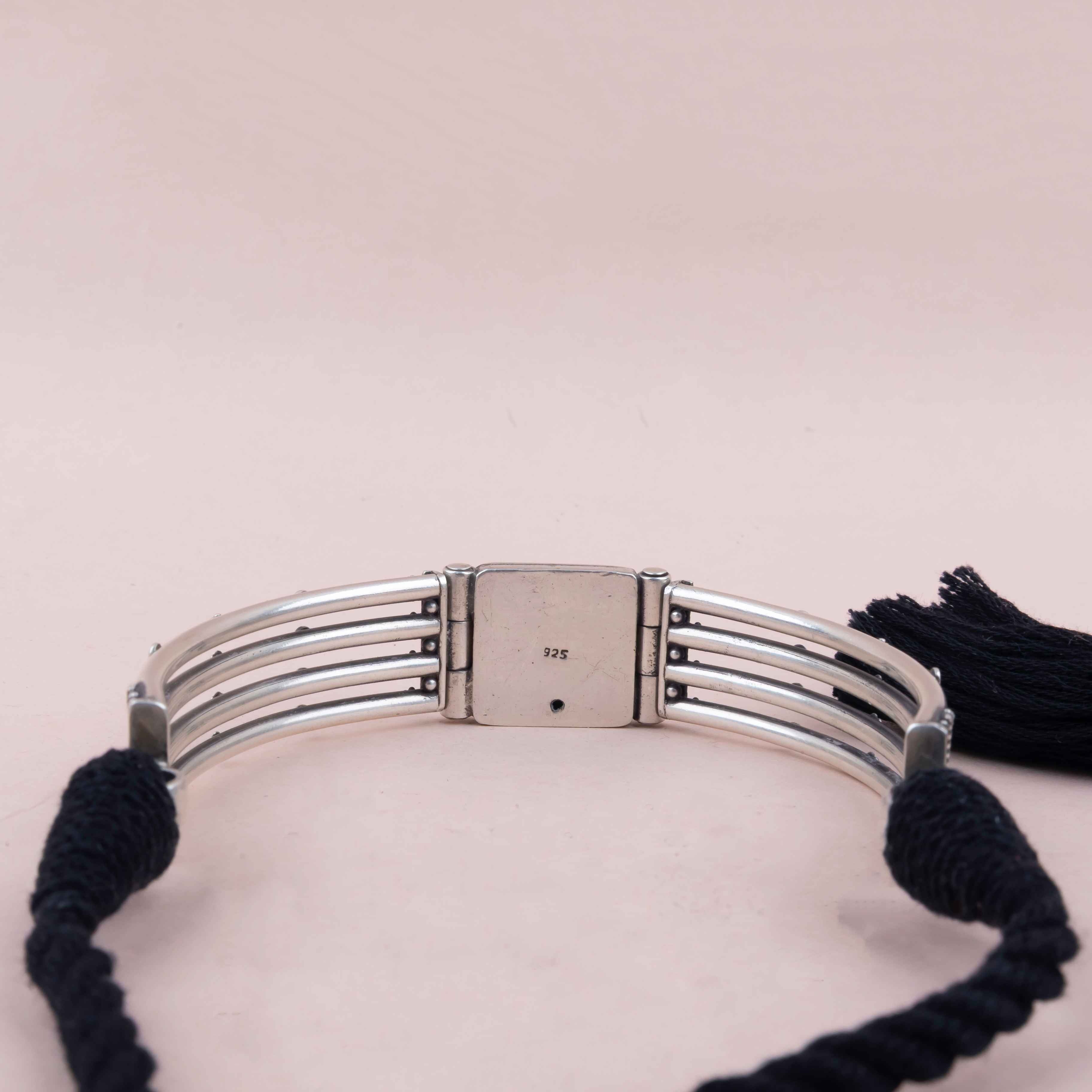 Tattva Vintage Inspired Classic Line Sequence Choker