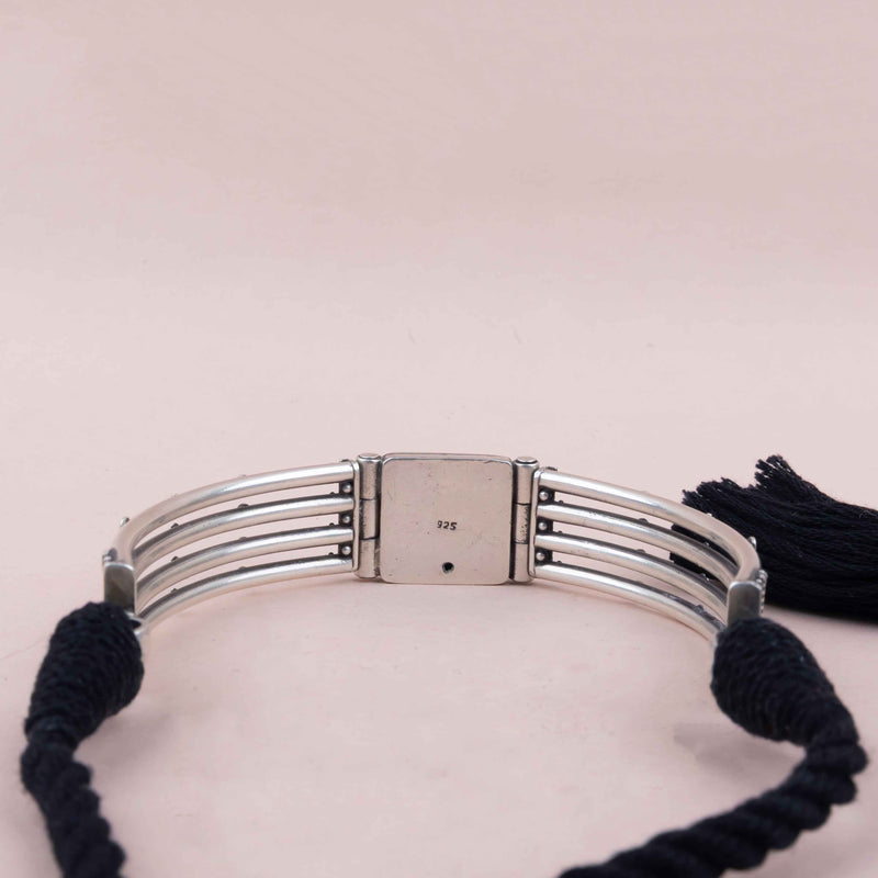 Tattva Vintage Inspired Classic Line Sequence Choker