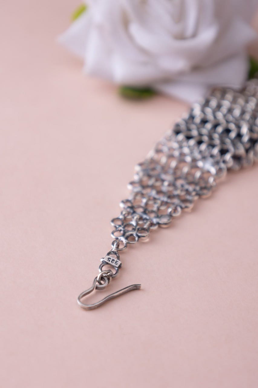 Essence Scintillating Cocktail Bracelet