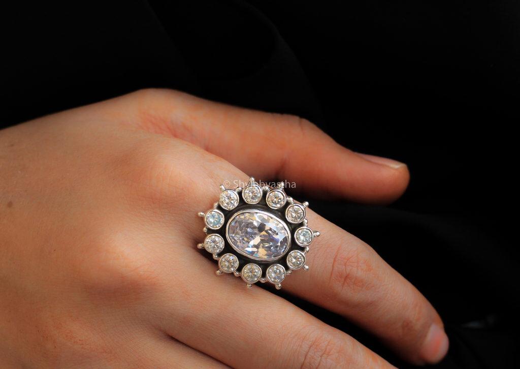 Adya Zircon Oval Ring