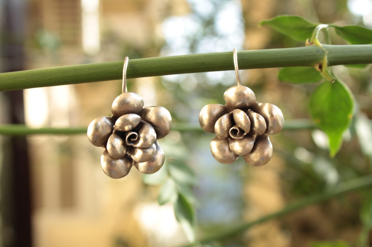 Moh Rose Petal Matte Drop Earrings