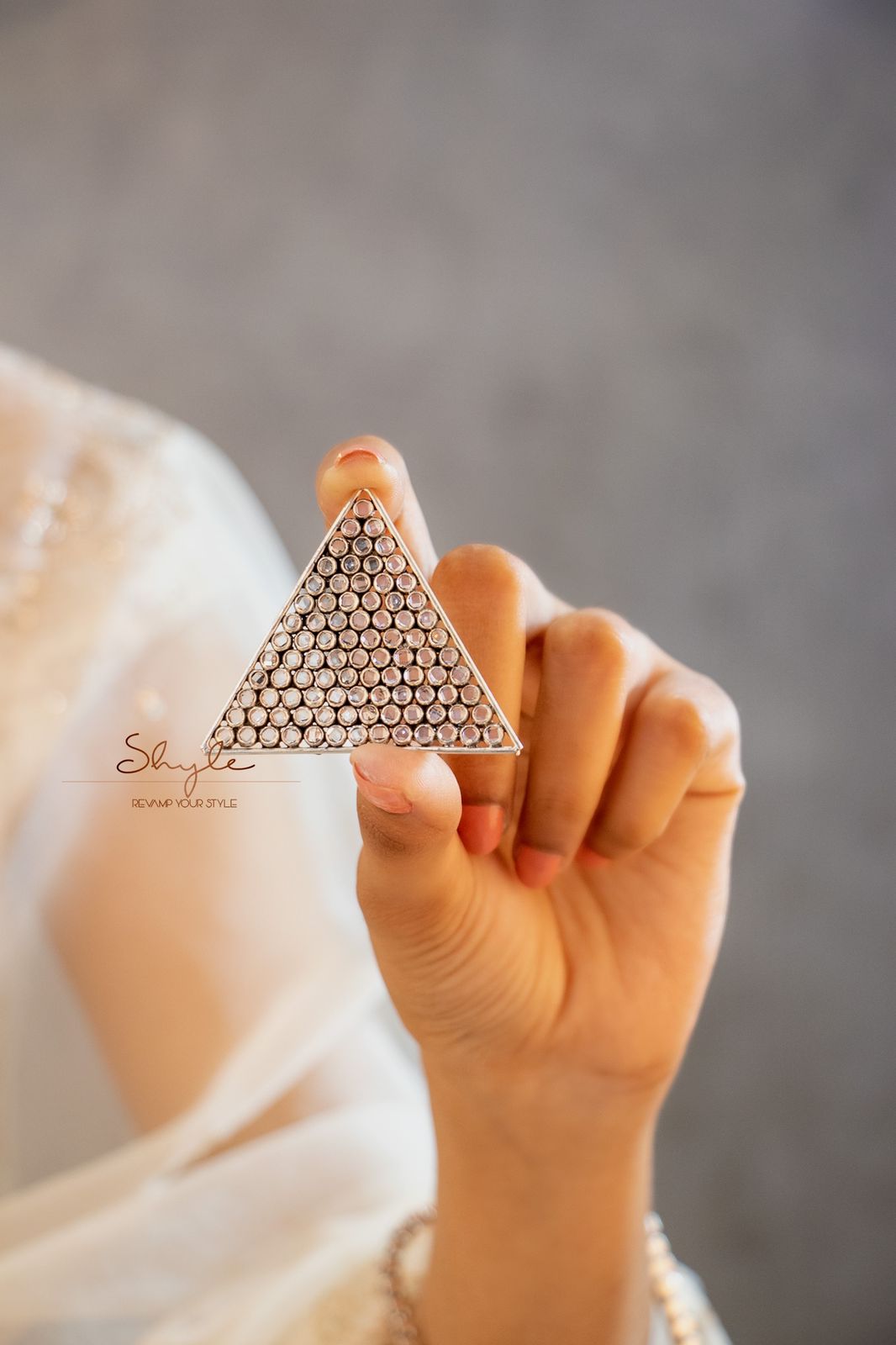 Essence Scintillating Triangle Classic Stud Earring