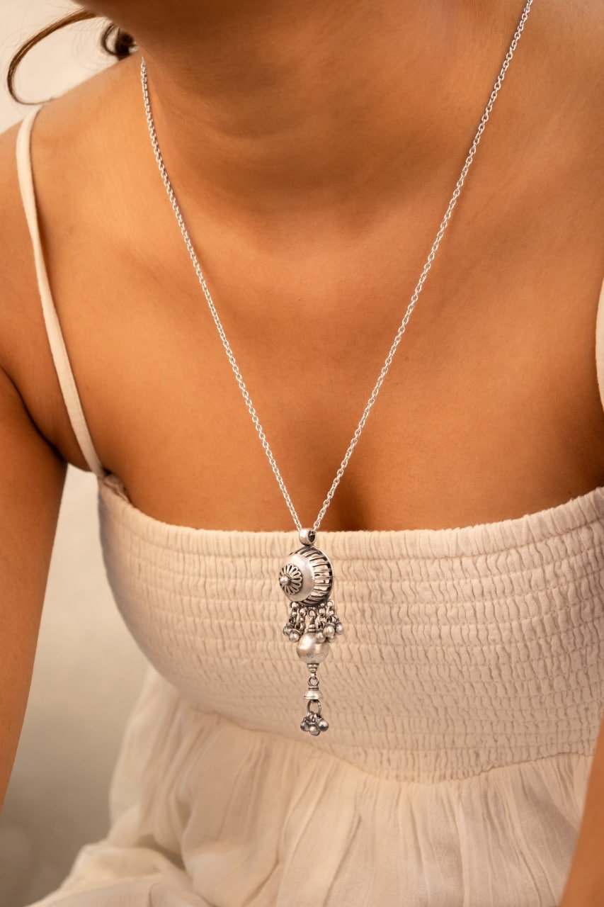 Adya Carved Ghughri Drop Chain Necklace