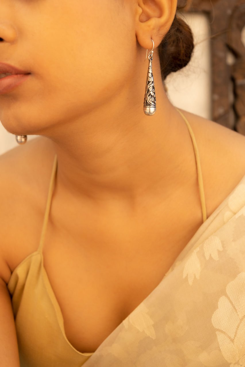 Adya Intricate Chitai Drop Versatile Earring