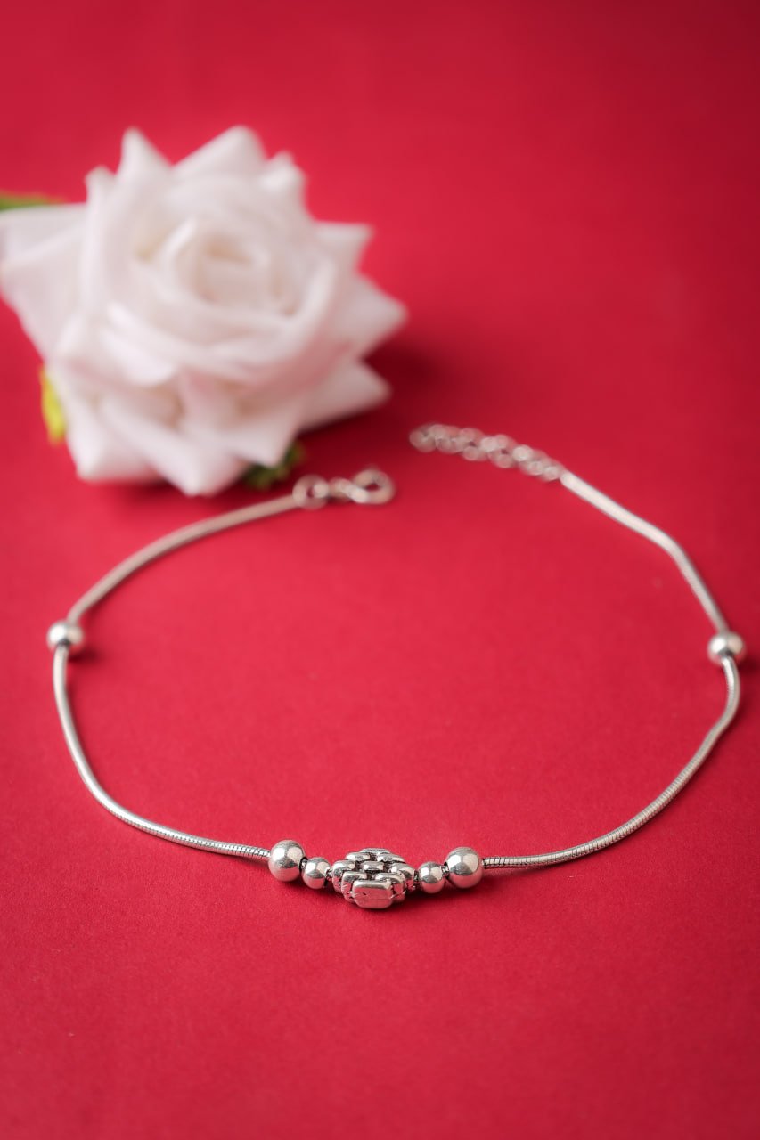 Adya Intricate Everyday Anklet