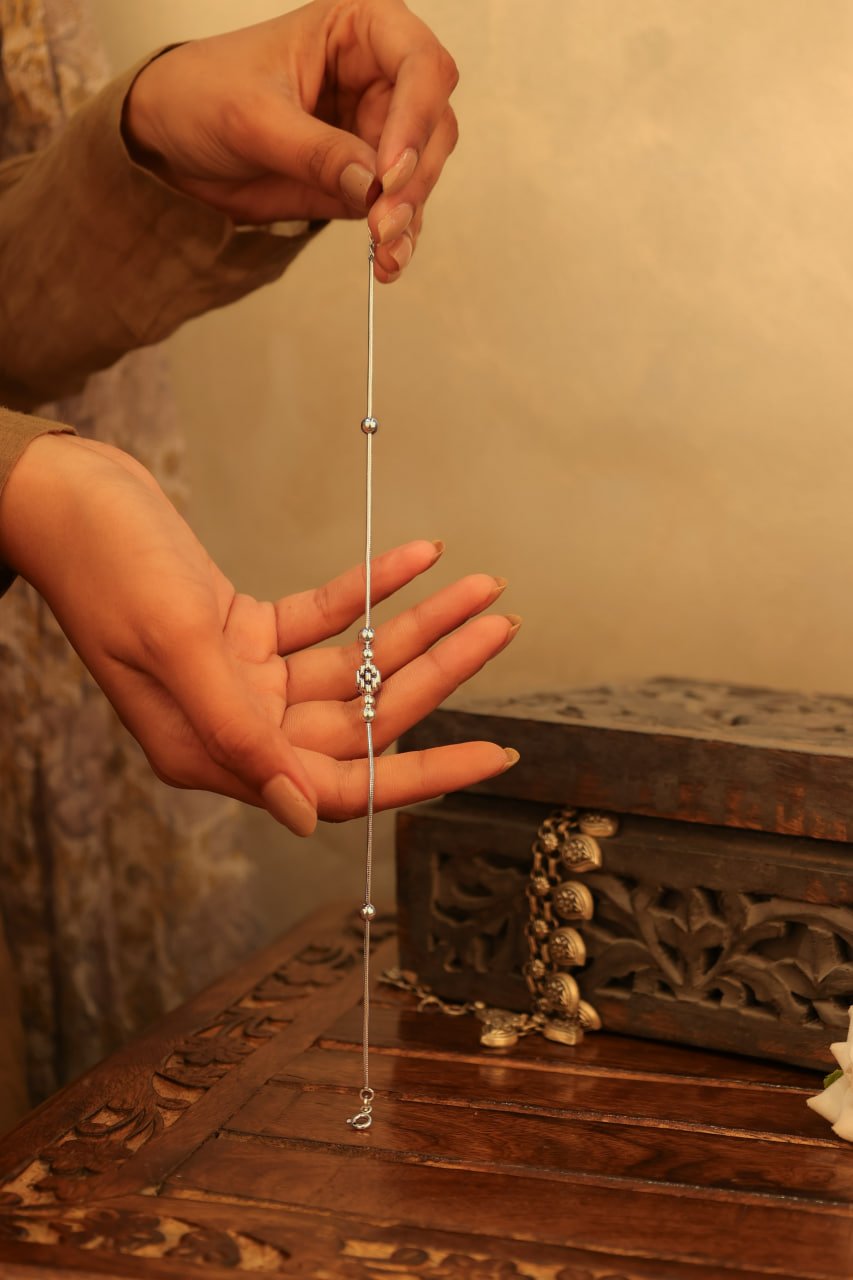 Adya Intricate Everyday Anklet