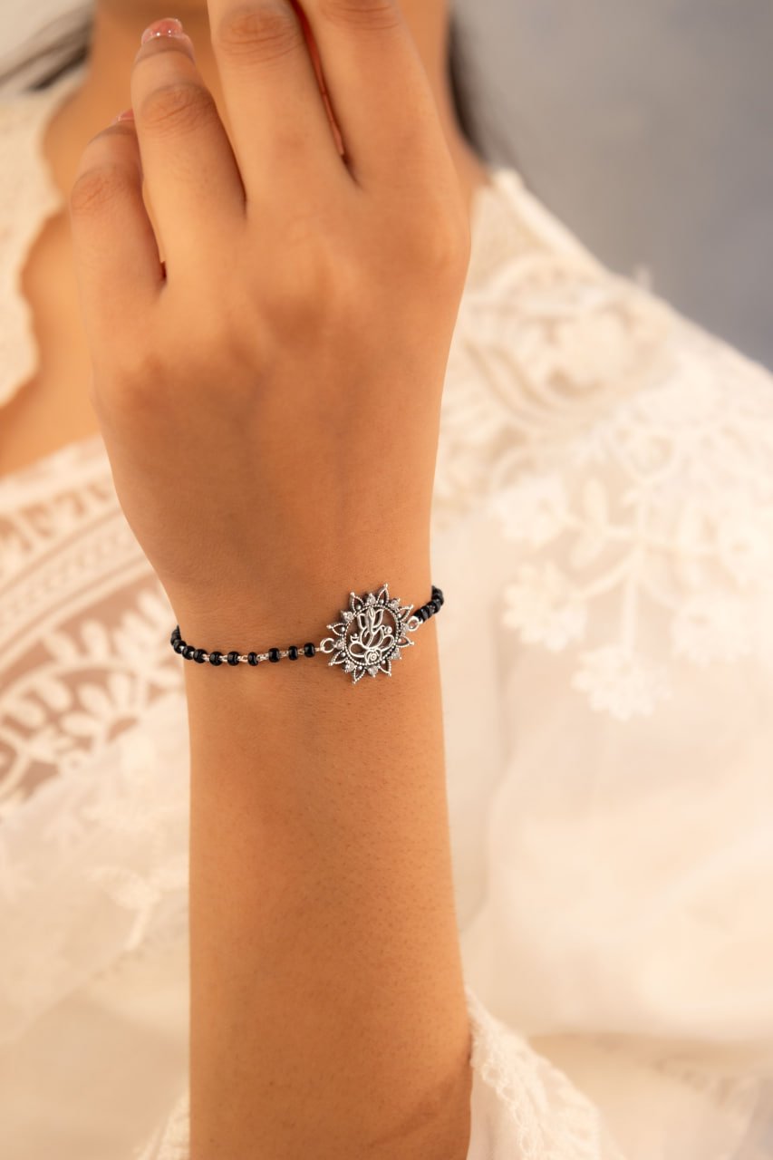 Anvaya Fine Ganesha Shubh Mangalsutra