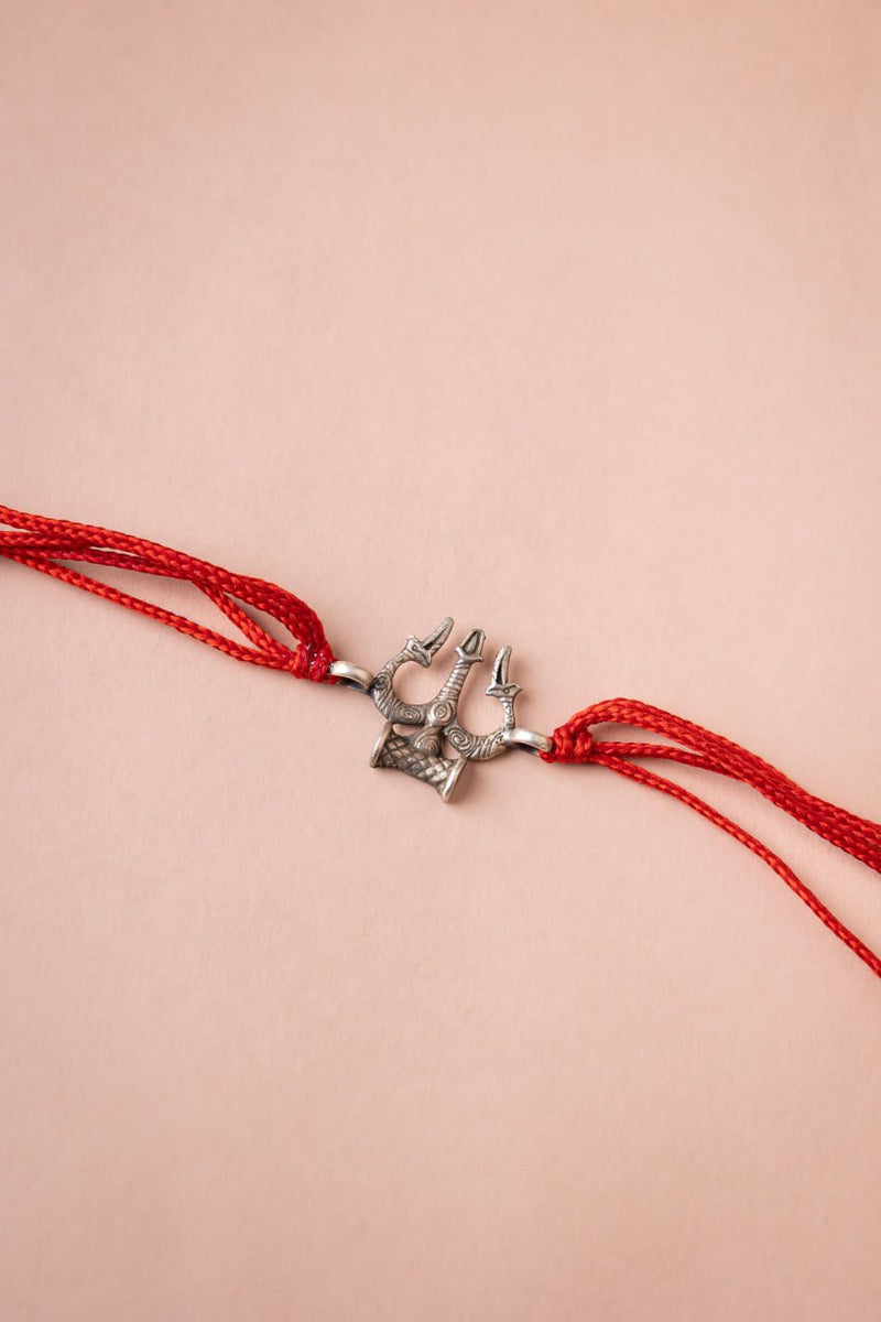 925 pure silver intricate Shiva trishul rakhi, reverse view