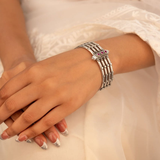 Anvaya Timeless Layered Kada