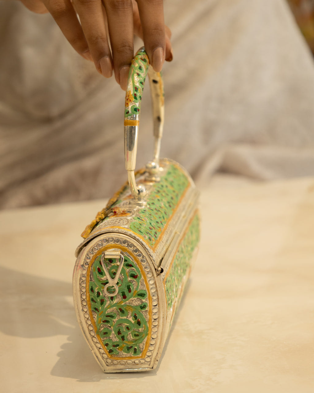 Dulari Shaahi Baarat Meenakari Chitai Statement Purse