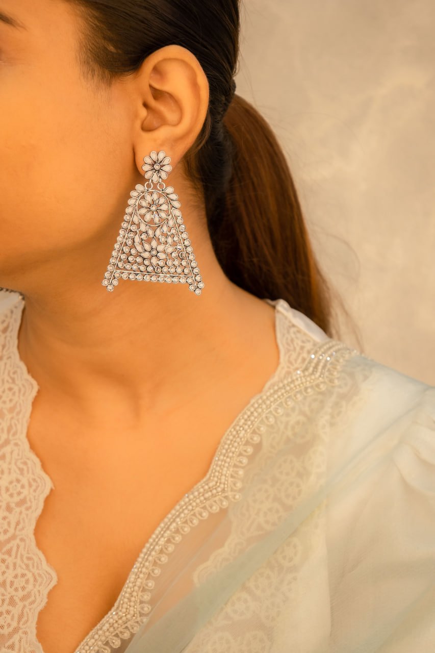 Essence Scintillating Statement Grand Earring