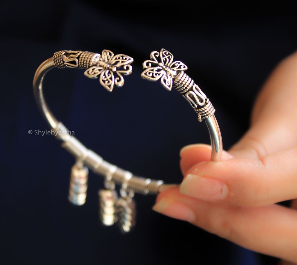 Petals Charm Butterfly End Bracelet
