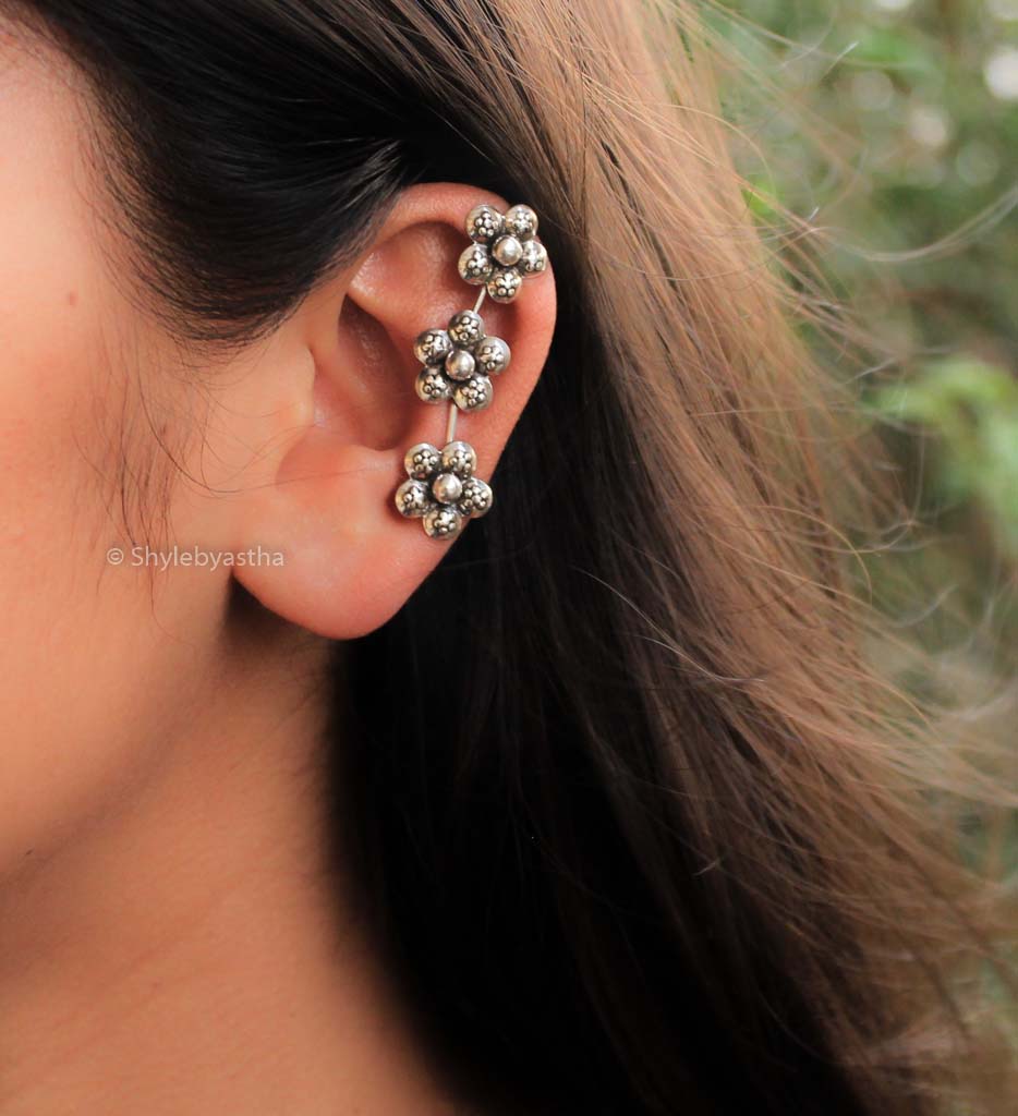 Adya Flora Clip on Bugadi