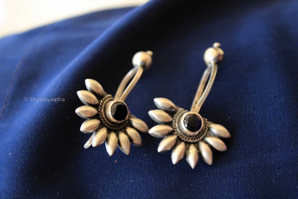 Adya Petal Black clip on Bugadi front