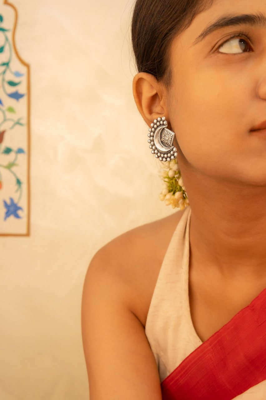 Mizoya Chandra Daana Embossed Stud Earring
