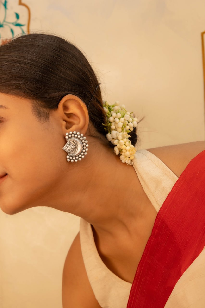 Mizoya Chandra Daana Embossed Stud Earring