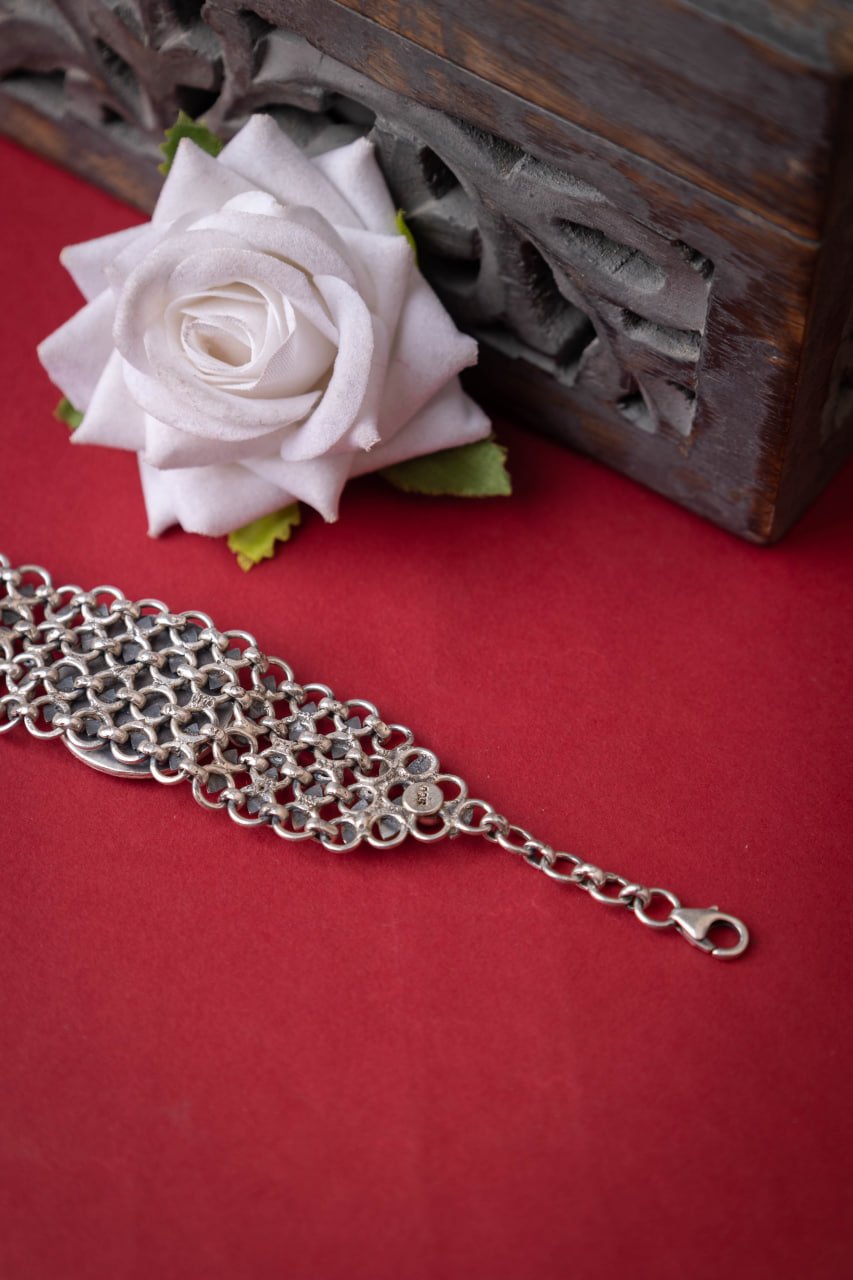 Mizoya Flower Motif Jali Jadau Green Bracelet