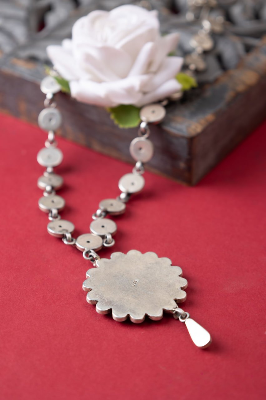 Mizoya Flower Motif Versatile Necklace