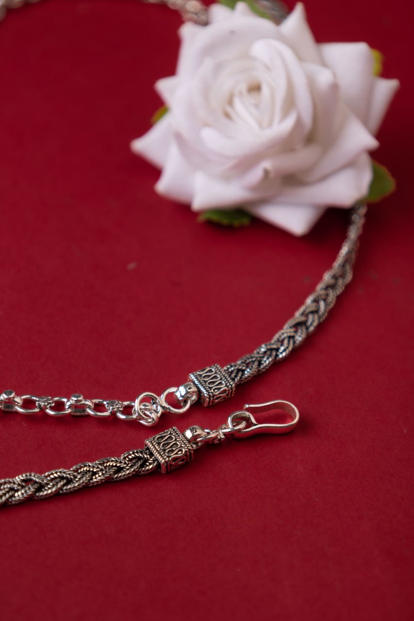 Adya Intricate Braid Knot Kamarbandh