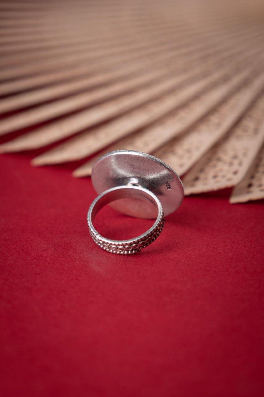 Mizoya Intricate Flower Green Stone Ring