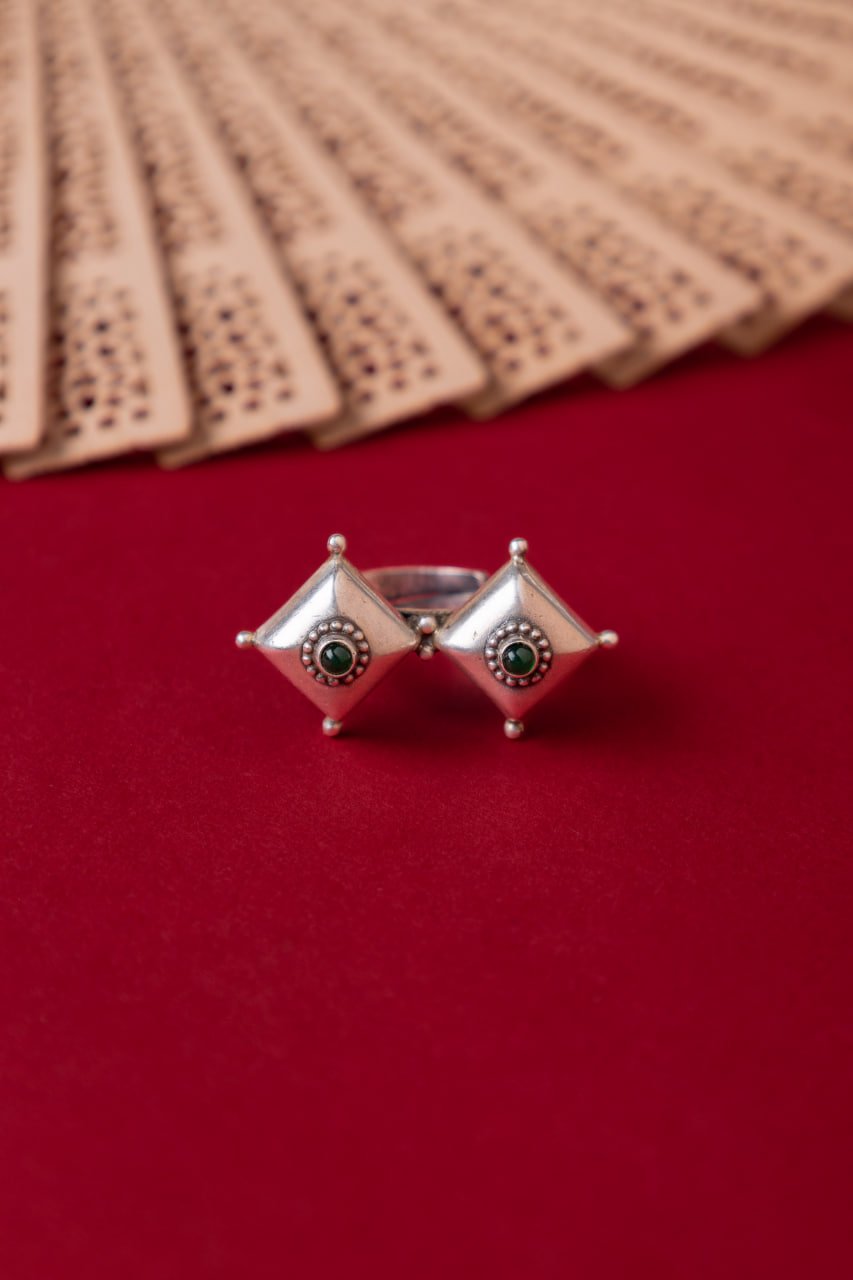 Moh Dual Tikdi Embossed Green Matte Ring