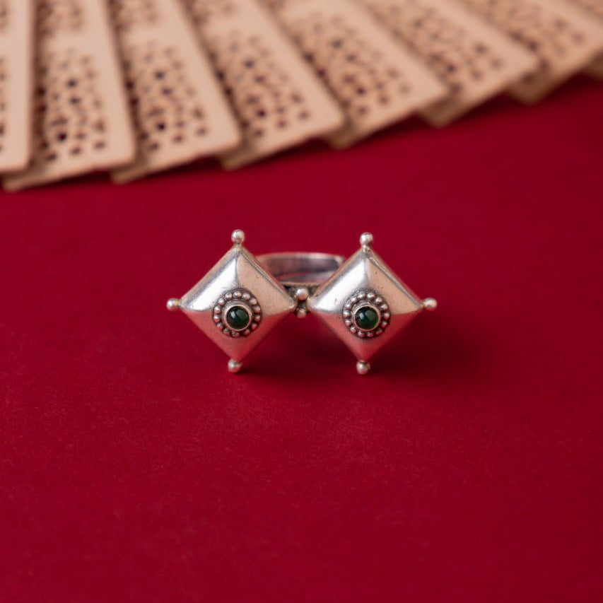 Moh Dual Tikdi Embossed Green Matte Ring