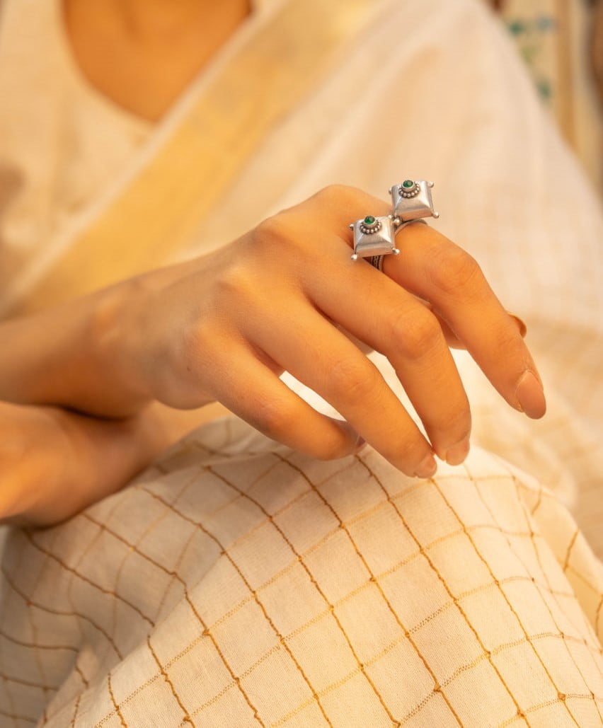 Moh Dual Tikdi Embossed Green Matte Ring