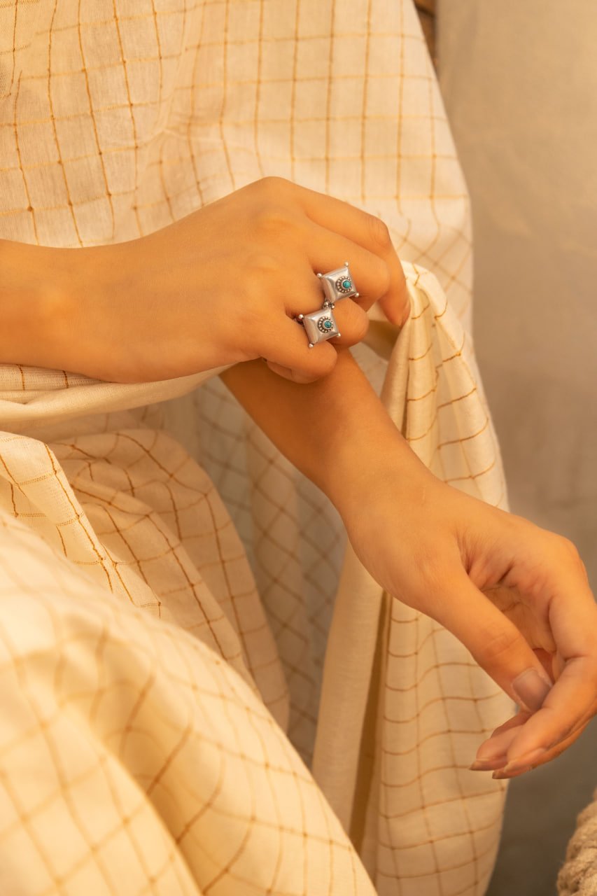 Moh Dual Tikdi Embossed Turquoise Matte Ring