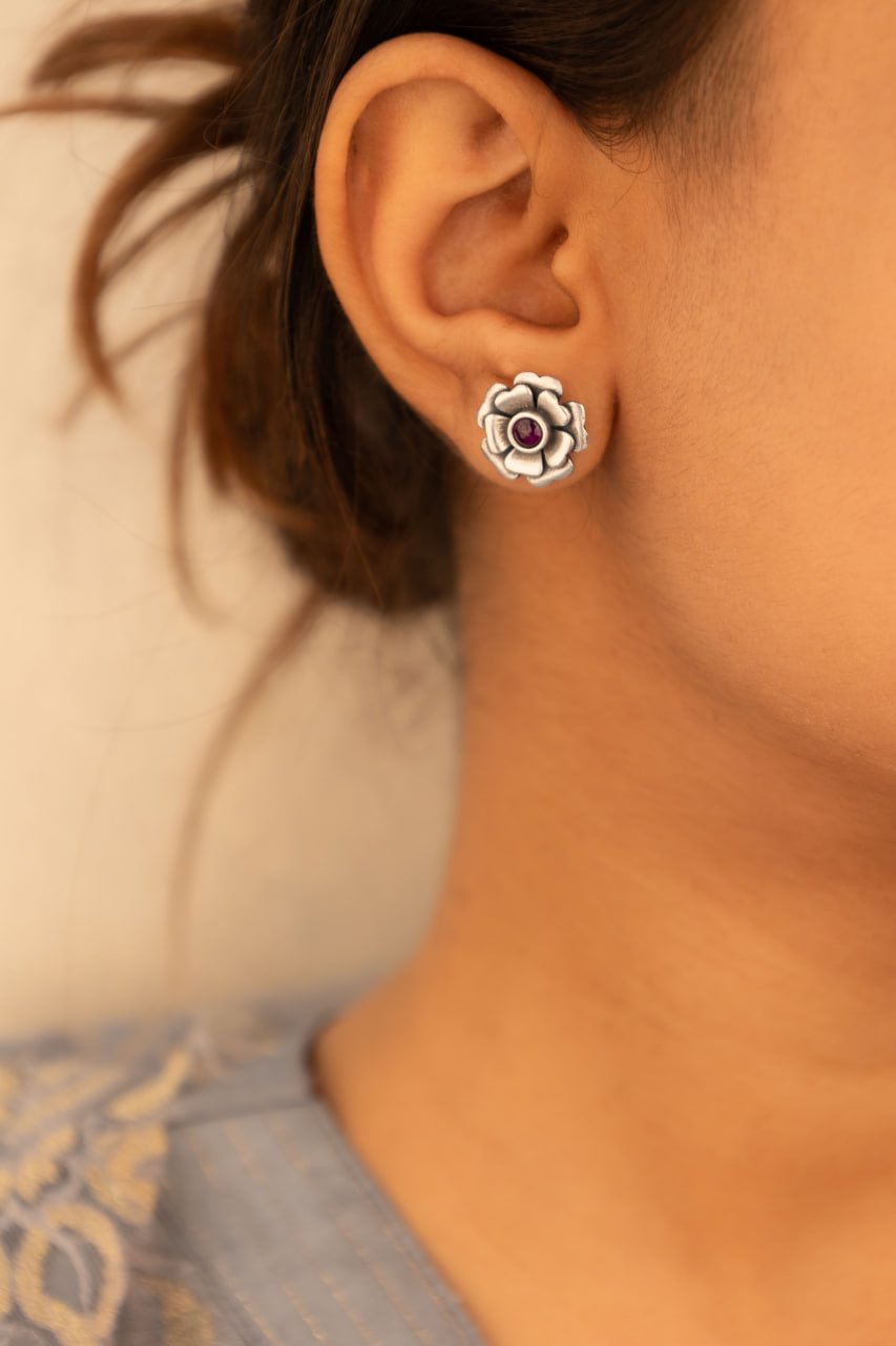 Moh Intricate Rose Everyday Stud Earring